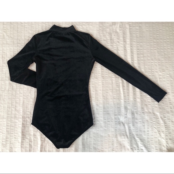 Long Sleeve Black Mesh Plunge Velvet Body Suit - Picture 5 of 11